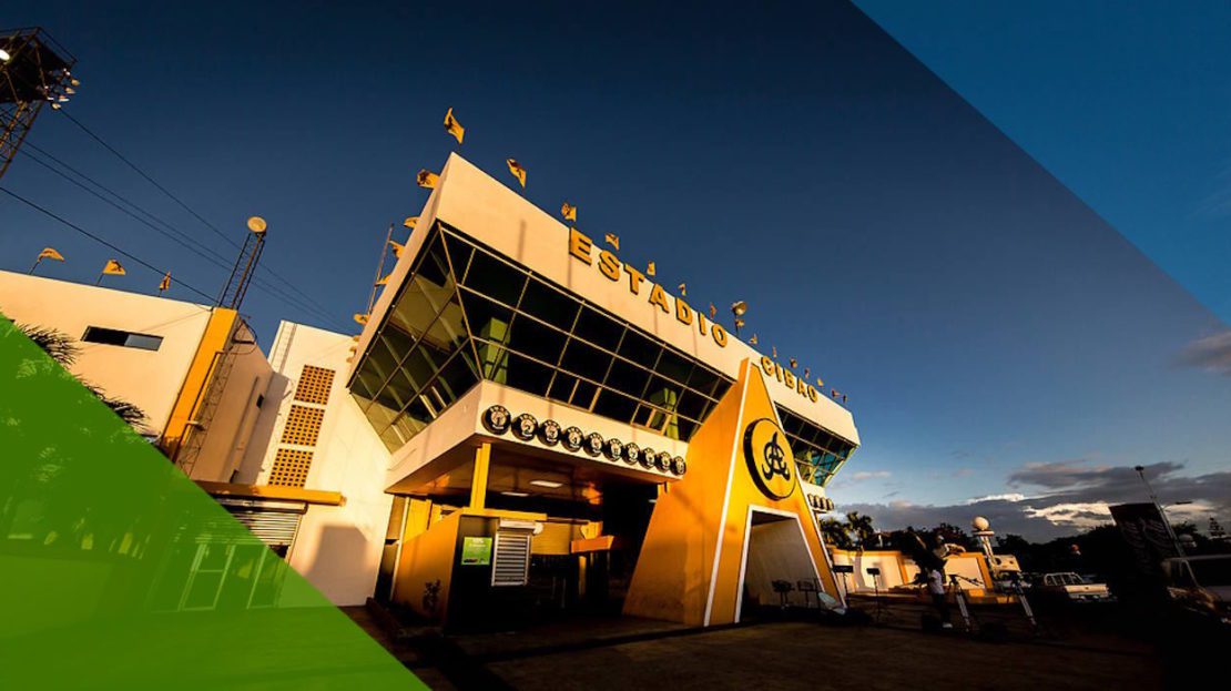Estadio Cibao 01