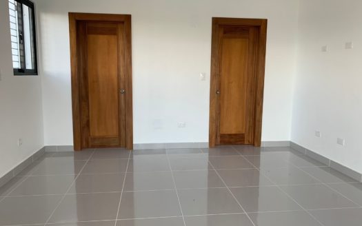 Casa de 4 Habitaciones en Proyecto Cerrado en La Barranquita